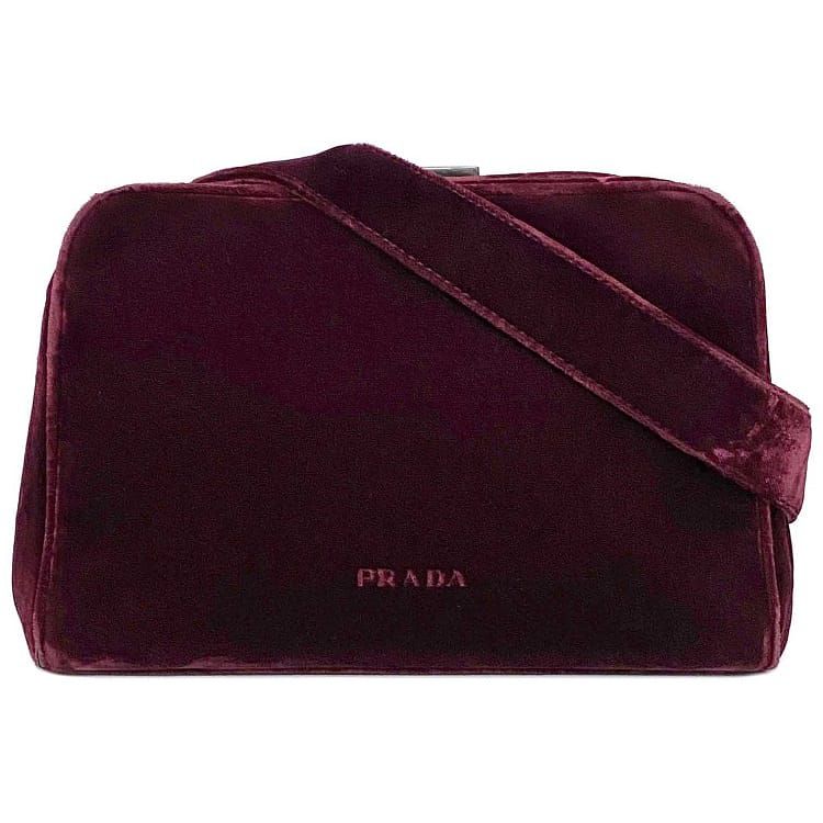 プラダ セミショルダー バッグ ボルドー B7660 美品 がま口 レア スエード 中古 PRADA 肩掛け ワンショルダー ショルダーバッグ 定番 人気 女性 レディース 通勤 通学 コンパクト 小さめ お洒落 カジュアル ワンポイン ロゴ エレガント ブランド 本物 鑑定済み