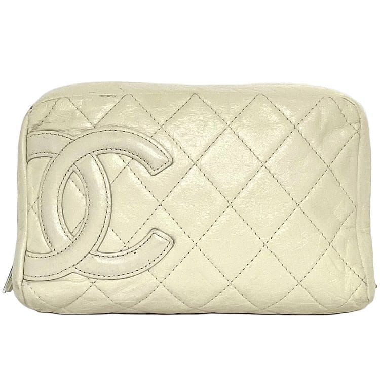 シャネル ポーチ ホワイト マトラッセ 美品 小物入れ ココマーク レザー 中古 12番台 CHANEL ファスナー カンボン キルティング ロゴ コスメ 化粧ポーチ ヴィンテージ 白 人気 お洒落 マチ有 スクエア ラウンドファスナー 高級感 上品 ブランド 本物 鑑定済み