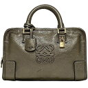ロエベ ハンドバッグ アマソナ 23 f-22445 ゴールド アナグラム 美品 ミニバッグ レザー 中古 061003 LOEWE ファスナー 金色 ロゴ 自立 ミニバッグ トートバッグ ヴィンテージ 鍵 レディース メンズ 定番 人気 ワンポイントロゴ ブランド 本物 鑑定済み(4)