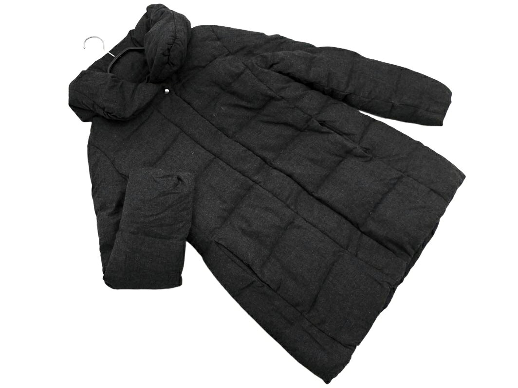 UNTITLED アンタイトル アルパカ混 ダウン コート size3/グレー ◆■ ☆ fkc6 レディース 裏地：あり（総裏地）　フロント左胸にヨゴレがあります。両袖にスレがあります。（写真をご参照ください）他に状態の気になる箇所はございません。全体的に見ると良い状態のお品です。 表記サイズ：3 実寸サイズ： 肩幅38cm身幅（脇下）47cm後ろ着丈（襟元より）70cm全長-袖丈60cm グレー ★素材は画像にてご確認ください。（画像にない場合は基本的に不明となります） ネコポスについて： ネコポスOKとタイトルに記載されていない商品はネコポス対象外となっております。 →ネコポス・送料について ご注意： お品の状態に関しては個人差がありますので神経質な方はご遠慮ください。 写真の色はご覧のモニターにより実際の色や明るさ等と異なって見える場合があります。あらかじめご了承ください。 →ご注文に関してのご注意
