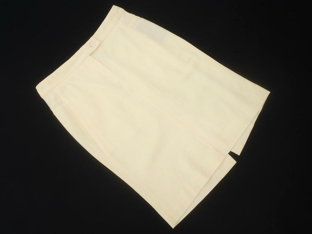 Fendi タイトスカート　サイズ36 百貨店購入 1054006083894488_01_5890.jpeg