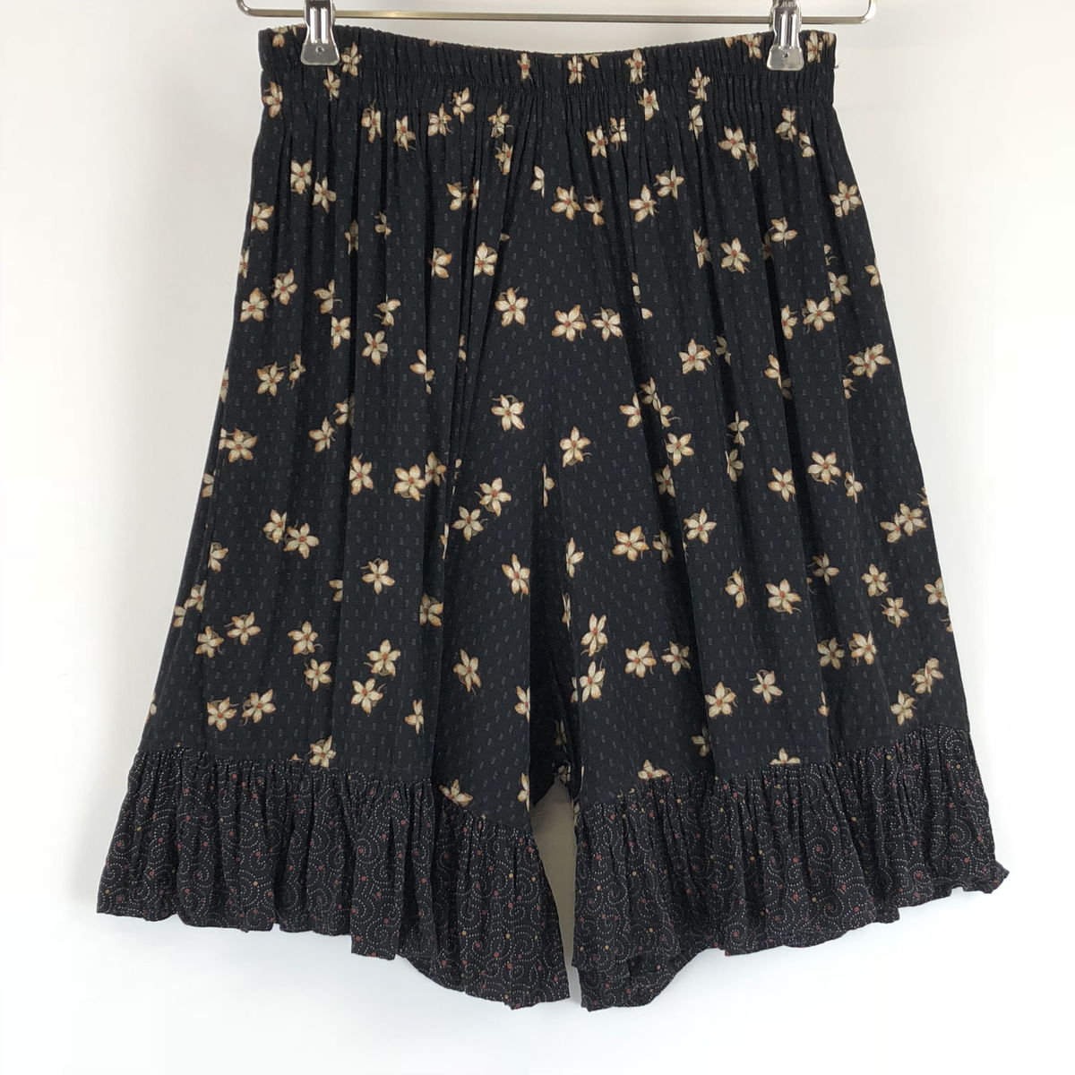 【古着】 Anna Bella design キュロットスカート 花柄 切替えデザイン ウエストゴム ブラック系 レディースFREE n009985