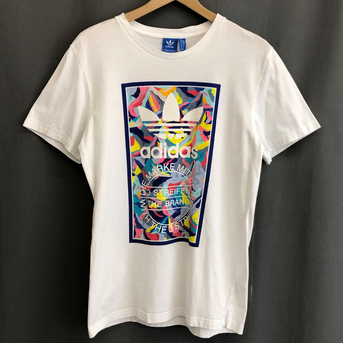 【古着】 adidas アディダス プリントTシャツ カラフル ホワイト系 メンズM 【中古】 n024229