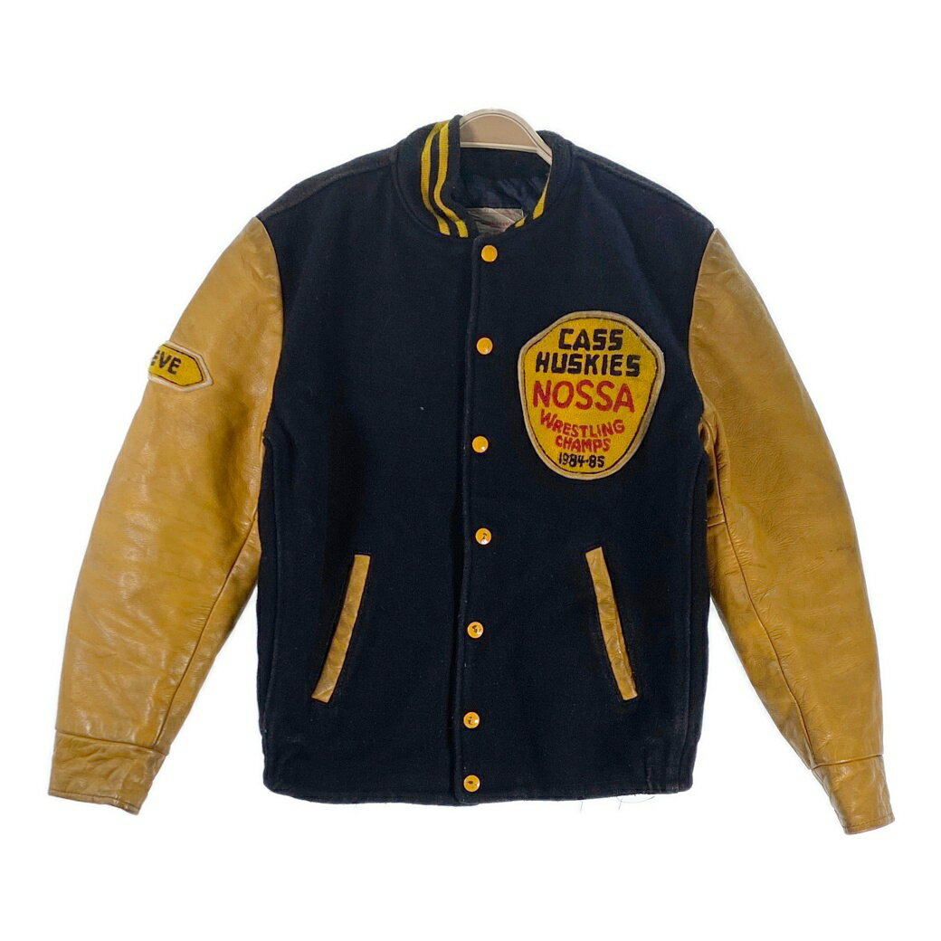 スタジャン アウター サイズその他 ブラック 【中古】 ブランド 不明 原産国 不明 タグに「MADE IN ○○」と明記されている場合のみ記載しております。 サイズ・実寸 [サイズ表記]その他 海外規格のため、日本のサイズ感と異なる場合が...