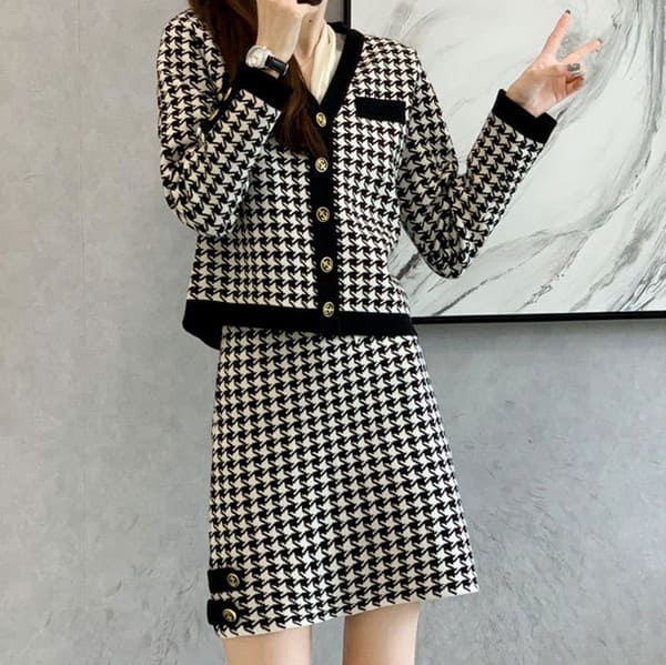 きれいめレディースファッション【送料無料】韓国ファッション大きいサイズS/M/L/XL30代40代50代きれいめセットアップツーピース2点セットニットカーディガン長袖スカートミニ台形タイトスリム白黒千鳥格子千鳥チェック柄バイカラー秋冬