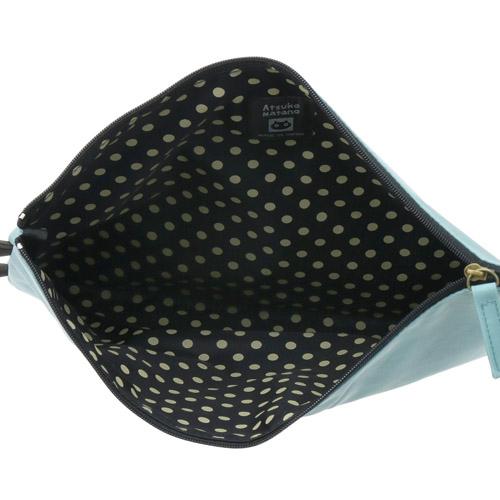 ATSUKO MATANO（マタノアツコ）刺繍フラットポーチ バースデーリース（黒猫 クロネコ ギフト プレゼント 贈り物 誕生日 お祝い バッグインバッグ コスメポーチ メイクポーチ 小物入れ）【メール便対応】【お取り寄せ商品】220701