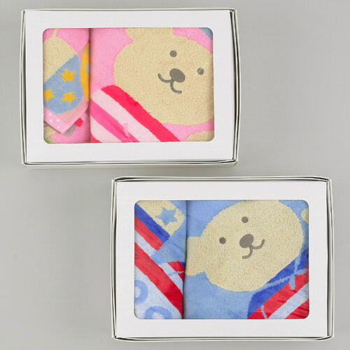 お風呂上がりや洗顔後、毎日の生活で活躍するバスタオルとフェイスタオルのセット。 カラフルで可愛らしいデザインは、ママパパにも喜ばれること間違いなし。 お誕生祝い、内祝い、出産のお返しに。 「毎日使える、想いのこもった贈り物」をお探しの方にぴ...