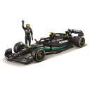 Bburago(ブラーゴ) 2023年モデル 1/24 F1 メルセデスAMG ペトロナス W14 E パフォーマンス #44 ルイス・ハミルトン(フィギュア付き)/ レッド レース レーシング グッツ おすすめ プレゼント ブラゴ ブラゴー ダイキャストカー ダイキャスト モデルカー ミニカー 完成品