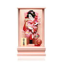 サイズ 間口23×奥行17×高さ39cm 商品説明 『8号鹿の子/金彩桜柄裂地押絵羽子板』 を、手毬付き桜刺繍背景パールレッド羽子板ケースにセットして、トレンディな羽子板ケースに仕上げました。 掲載写真の色合いはお使いの環境（マシン・モニター・OS）により 実物と多少異なる場合がございます。あらかじめご了承ください羽子板彩：8号鹿の子/金彩裂地押絵羽子板パールピンク毬付ケース 『8号鹿の子/金彩桜柄裂地押絵羽子板』 を、手毬付き桜刺繍背景パールレッド羽子板ケースにセットして、トレンディな羽子板ケースに仕上げました。 商品寸法： 間口23×奥行17×高さ39cm 気品溢れる顔立ち、丁寧に結い上げたお髪が振袖に溶け込みます。 縮緬裂地と高級着物金彩裂地生地を巧みに紅白に使い、綿をたっぷり使い熟練の技でボリューム感溢れる羽子板に仕上げました。 桜刺繍背景に、手毬(手鞠にはお子様の性格が丸く美しく健やかに育つよう)を配したパールピンク羽子板ケース。 古く江戸の昔からの美しい風習に、女の子が生まれた最初の正月に魔除け・無病息災を願い羽子板を飾ります。