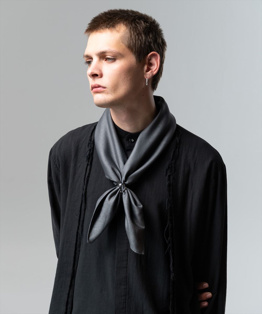 Oversized Glossy Scarf / オーバーサイズグロッシースカーフ　glamb グラム