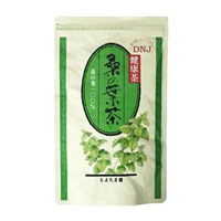 桑の葉茶は健康が気になりだしている方におすすめのお茶です。 桑の葉茶には、カルシウム、鉄、マグネシウム、亜鉛などのミネラルがバランス良く含まれています。 ＜召し上がり方＞ 急須やポットに桑の葉大さじ1杯分(約3g)を入れ、沸騰したお湯(300〜400ml)を注ぎ、お好みの濃さになるまで数分待ってお飲みくだください。 ＜原材料名＞ 桑葉 ＜栄養成分表示＞ 桑の葉茶1回分(茶葉3g当たり) エネルギー・・・1kcaL タンパク質・・・0g 脂質・・・0g 糖質・・・0.2g 食物繊維・・・0.2g ナトリウム・・・4mg カルシウム・・・12mg カリウム・・・75mg マグネシウム・・・4mg 鉄・・・0.1mg 亜鉛・・・0.2mg (浸出液の分析結果による) ＜内容量＞ 90g 【発売元・製造元】トヨタマ健康食品 広告文責：株式会社フタバ薬局 電話：03-5724-3767【関連商品】 桑の葉茶