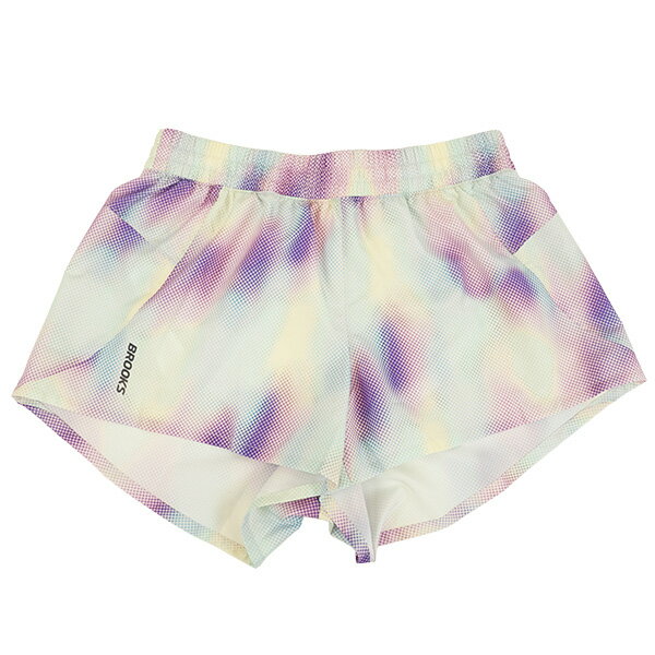 USサイズです。日本規格よりワンサイズ大きめの作りになっています。レディース インナー付き ランニングパンツメーカー：ブルックス BROOKSカラー：MLT素材：ポリエステル100%日々のランニングに寄り添う定番ショーツ通気性に優れた軽量素材と安定感のあるブリーフライナーを採用し、デイリーランからジムワークアウト、マルチスポーツまで幅広く対応します。必要なものを収納できるライナー内キー用ポケットを備え、マイルを重ねてもストレスの少ない履き心地を実現しました。セミフィット設計で身体の動きに自然にフィットしながら、動きを妨げない快適な着用感。ドローコード付きのエラスティックウエストバンドで、フィット感の調整も簡単です。・生地の厚さ：薄手・ストレッチ性：有・生地感：サラサラ・通気性：◎ 【在庫について】当ショップは、店頭及び自社サイトにて在庫を共有している為、在庫更新の時間差等により表示上は在庫が「○」（有り）の状態の場合でも『在庫が無い』『売り違い』等が発生する場合がございます。※当日又は、翌営業日中に自動返信メールとは別に各種メールを送信致します。(在庫なし。ご注文承諾メール。商品発送メール等）