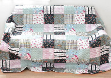 【送料無料】洗える マルチカバー 「プルーフ」190×240cm 花柄 パッチワーク風 かわいい おしゃれ 3畳 3帖 正方形 リバーシブル ウォッシャブル ベッドカバー ラグ・カーペット ソファークロス ソファーカバー こたつ上掛けにもOK♪【あす楽対応】