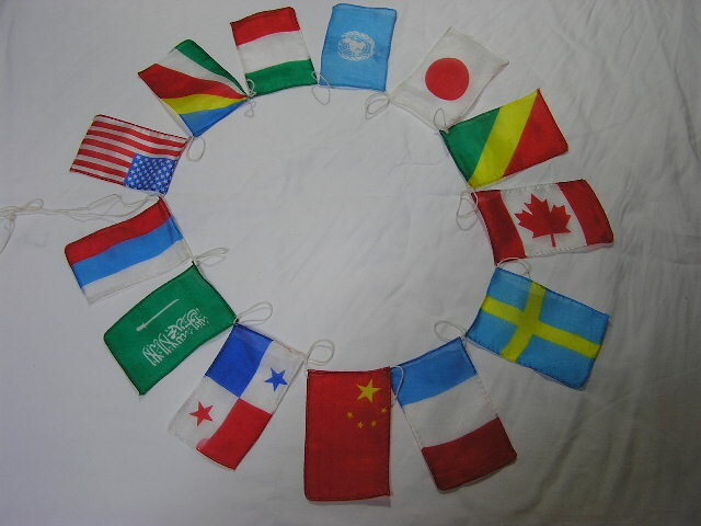 万国旗　ミニ（5cm×8cm）13ヶ国　シルク　ハンカチ