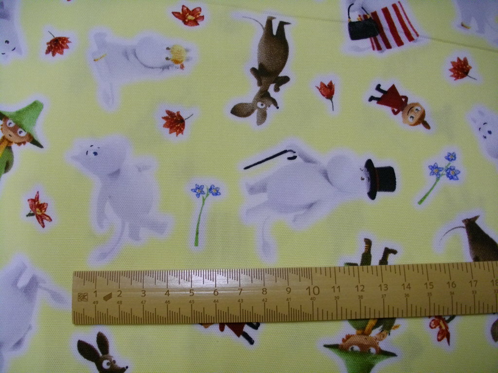 ムーミン　生地　キャラクター生地　1005B　クリーム綿100％　手作り　入園 入学　マスクにも使えます　（数量1で10cm）