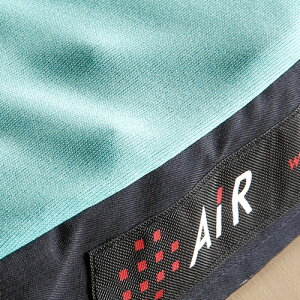 【ポイント10倍】西川エアーポータブルクッションLAI0510西川産業/東京西川クッション日本製AiRクッションLAiR5×40×80cm/ナイロンケース付エアーAiRクッション