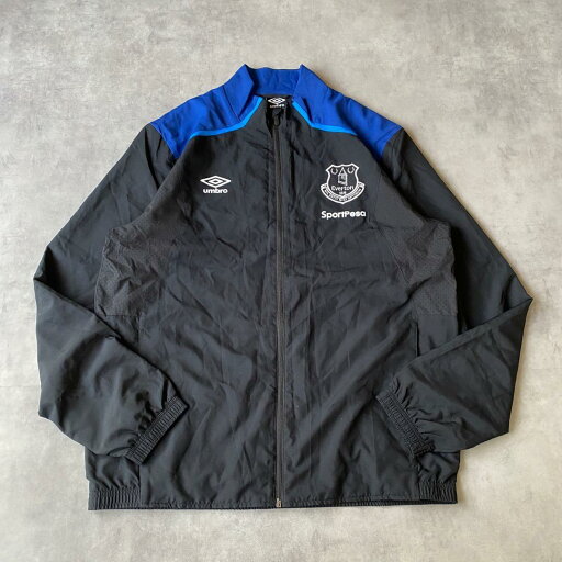 【中古】アンブロ エヴァートン ナイロンジャケット サッカー 2XL 黒 青 14505 ユーズド USED 中古 レトロ メンズ レディース 一点物 アメカジ 古着 【中古】アンブロ エヴァートン ナイロンジャケット サッカー 2XL 黒 青 14505 ユーズド USED 中古 レトロ メンズ レディース 一点物 アメカジ 古着