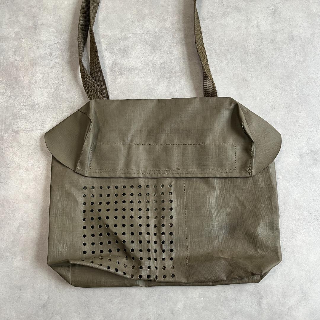 【中古】スイス軍 ラジオバッグ ショルダーバッグ ミリタリー PVC 緑 13724 ユーズド USED 中古 レトロ..