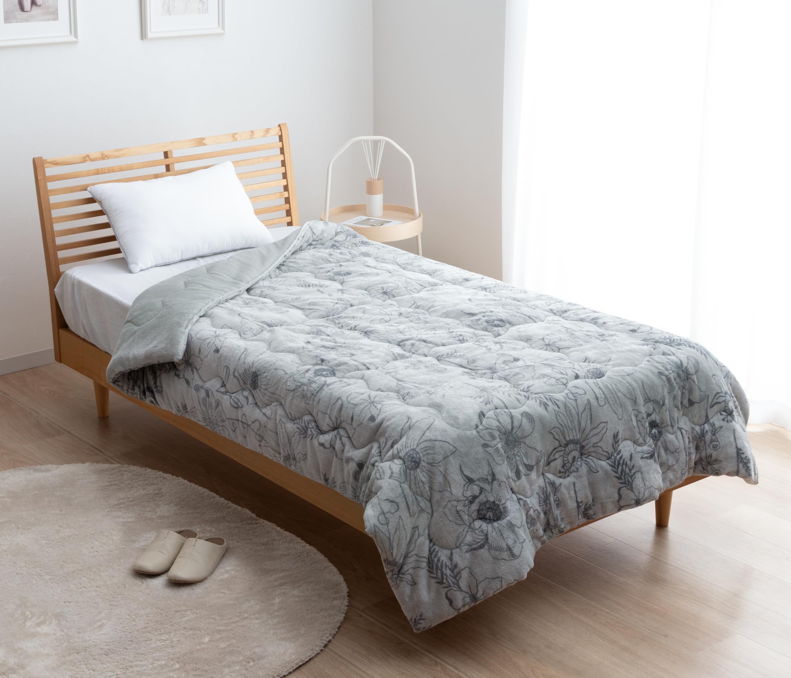 イケヒコ 毛布 厚手 シングル わた入り 5層毛布 約140×200cm グレー エアロゲル 布団 掛け布団 洗える 断熱 吸湿発熱 蓄熱 フランネル 洗濯機丸洗い 秋 冬 あったか ブランケット #1190470130109のサムネイル