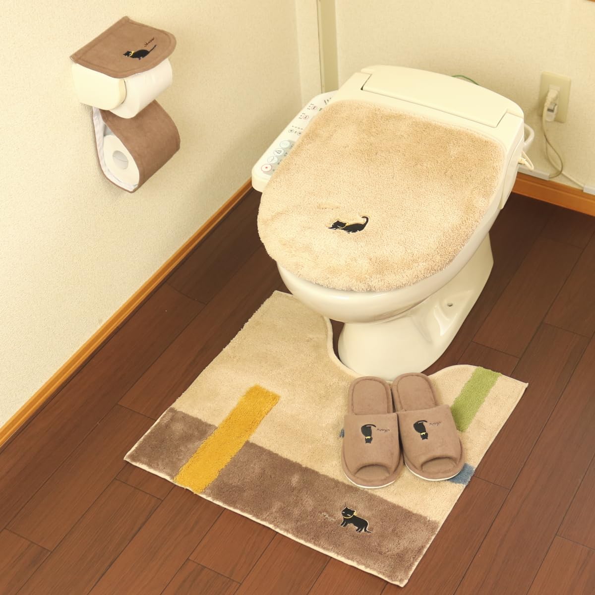 トイレマット 4点セット ねこ ベージュ （マット・フタカバー・ペーパーホルダーカバー・スリッパ） か..