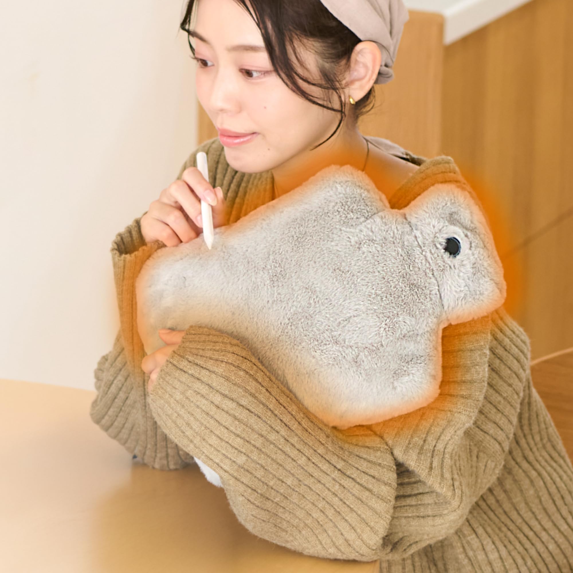 湯たんぽ 型 クッションウォーマー わずか230g 軽量 持ち運び エネタンポ ふわたんぽ 即暖 両面発熱 us..