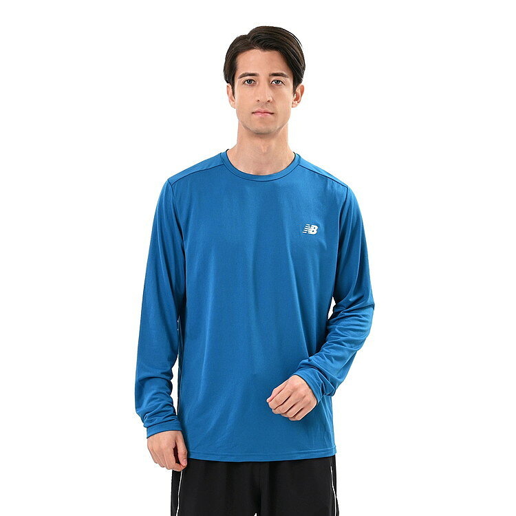 シンプルで軽量なロングスリーブシャツ。吸汗速乾に優れたNB Dryがカラダをドライにキープし、いつでも快適な着心地を提供。スタンダードフィットのシンプルなデザインで、朝晩のトレーニングや春や秋の端境期に活躍する一枚。ポリエステル100%【メーカー取り寄せ商品】 こちらの商品はメーカー手配の為、完売の場合もございます。在庫の有無・納期のご連絡はご注文受付メールにてご確認下さい。メーカー希望小売価格はメーカーサイトに基づいて掲載しています