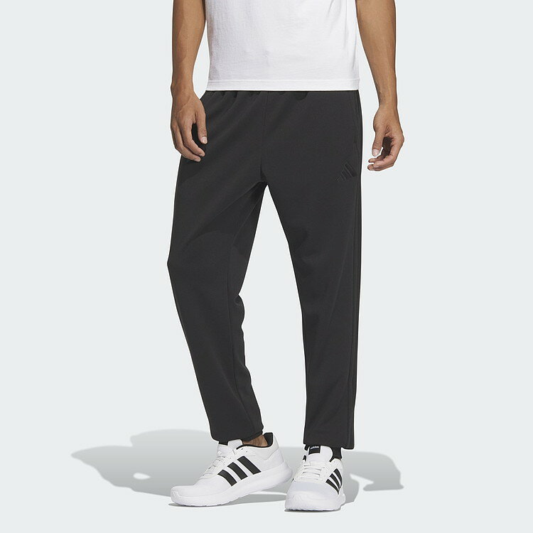 リラックスするときもジムでトレーニングするときにも重宝する、快適なはき心地を追求したトラックパンツ。ワークアウト中でもドライな感触を保つAEROREADYテクノロジーを採用。サイドにクラシックなスリーストライプス、腰にアディダスロゴをあしらった、スポーティーなスタイル。この製品はリサイクル素材を100%使用している。これまで作られてきた製品の素材をリユースすることで、ゴミの量、限りある資源への依存、そしてアディダス製品のフットプリントを減らすことにつながる。ポリエステル100%レギュラーフィット、伸縮ウエストにドローコード、AEROREADY、テーパードレッグ、サイドポケット、カフ仕上げの裾【メーカー取り寄せ商品】 こちらの商品はメーカー手配の為、完売の場合もございます。在庫の有無・納期のご連絡はご注文受付メールにてご確認下さい。メーカー希望小売価格はメーカーカタログに基づいて掲載しています