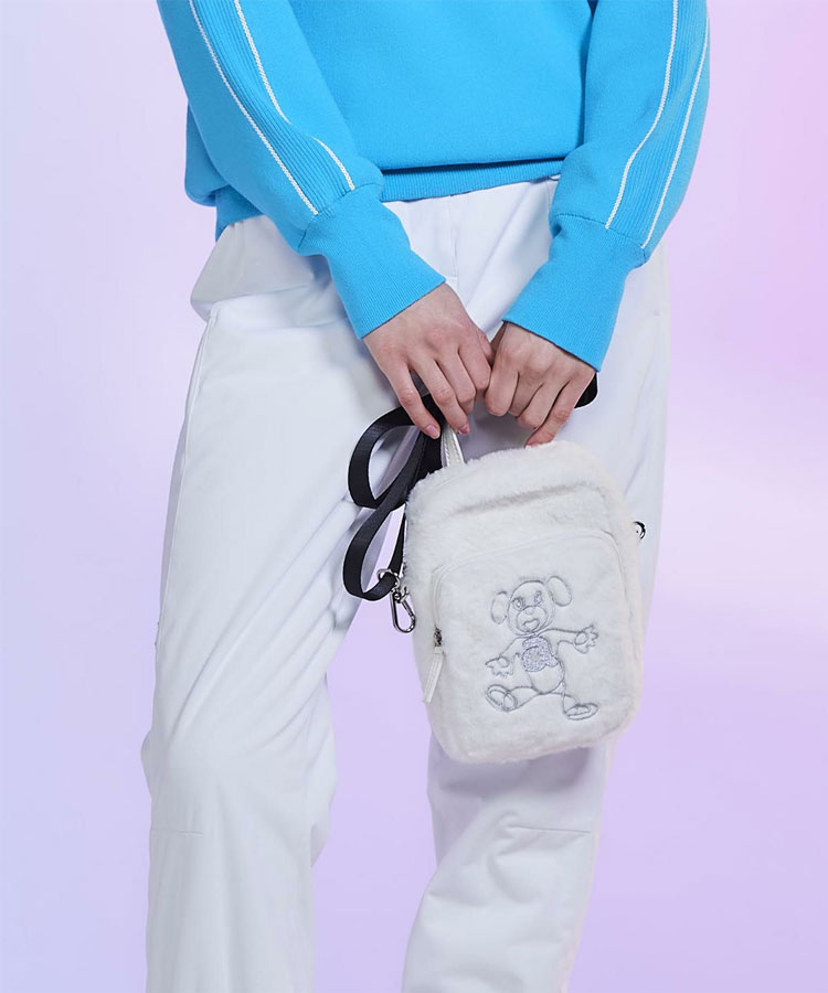 【まとめ買いクーポン対象(組み合わせ自由)】 クリアランス 【返品不可】 アルチビオ 秋冬 ゴルフ フェイクファー刺繍ポシェット レディース A510905 2