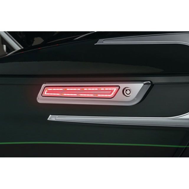 kuryakyn LEDサドルバッグヒンジアクセントCHR TOURING 14-19 T14-KUR5476 クリアキン その他電装パー..
