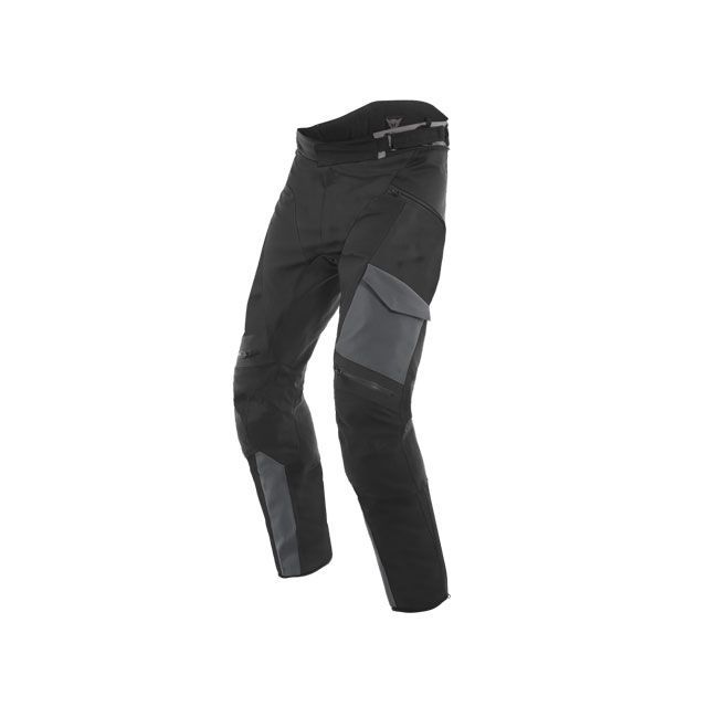 ●メーカー名：ダイネーゼ / Dainese●商品名：TONALE D-DRY（R） PANTS SHORT/TALL（66C）●サイズ：29●メーカー品番：1674587●JANコード：8051019273598商品の保証は、メーカー保証書の内容に準じます。●納期当商品はダイネーゼ正規輸入元（ダイネーゼジャパン）の商品となります。日本に在庫がある場合は2〜3日で入荷、日本に在庫が無い場合はイタリア取寄せとなり通常4週間程度の取寄せ日数を要しますのでご了承くださいませ。●カラー66C●備考あらゆる条件のもと、何千マイルも旅が楽しめるようにデザインされています。悪天候から身を守るため、快適かつ安全に実力を発揮できます。革新的な20，000 mmのD-Dry（R） XTストレッチファブリックは、ラミネート加工した防水仕様で、悪天候や雨に対するプロテクションの役割を果たすとともに、サドル上でのエルゴノミクスの観点からもレベルアップを図ります。Tonale D-Dry（R）パンツはTonale D-Dry（R）ジャケットと完璧にマッチします。●写真注意※画像はイメージです。