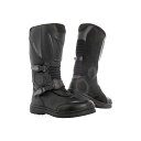 ●メーカー名：ダイネーゼ / Dainese●商品名：CENTAURI GORE-TEX（R） BOOTS（001）●サイズ：44・サイズ：39はこちら・サイズ：40はこちら・サイズ：41はこちら・サイズ：42はこちら・サイズ：43はこちら・サイズ：45はこちら・サイズ：46はこちら・サイズ：47はこちら●メーカー品番：1795217●JANコード：8052644729122商品の保証は、メーカー保証書の内容に準じます。●納期当商品はダイネーゼ正規輸入元（ダイネーゼジャパン）の商品となります。日本に在庫がある場合は2〜3日で入荷、日本に在庫が無い場合はイタリア取寄せとなり通常4週間程度の取寄せ日数を要しますのでご了承くださいませ。●カラー・001●備考Daineseコレクションの中でも最もハードなツーリングブーツと言えるこのCentauriは、そのたくましい見た目と同じくらい丈夫で実用的です。欧州安全基準CE - Cat. II - EN 13634認証を取得。フルグレインレザーのアッパーとGORE-TEX（R）メンブレンを組み合わせ、足首に補強、強化トゥキャップ、熱成形された脛部分のインサート、パッド入りの履き口を備え、高いプロテクションと快適性を提供します。●写真注意※画像はイメージです。