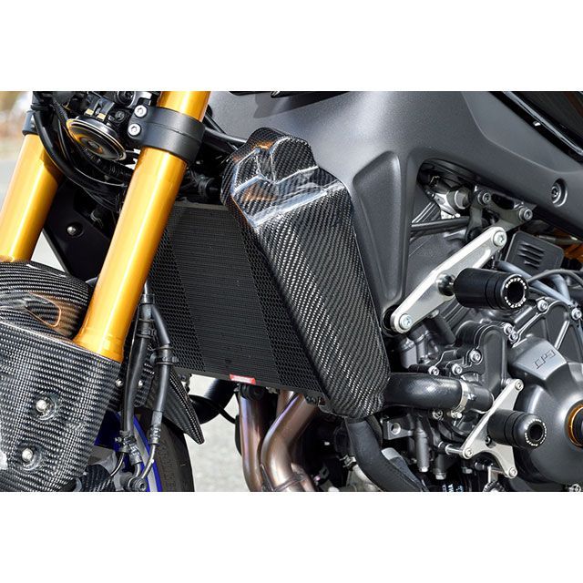 Magical Racing ラジエターシュラウド LEDウインカービルトイン アッパーカウル用 素材 綾織カーボン製..