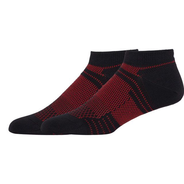 ●メーカー名：アシックス / ASICS●商品名：3033B700 ANKLE SOCKS（パフォーマンスブラック×クラシックレッド）●サイズ：M・サイズ：Sはこちら・サイズ：Lはこちら●メーカー品番：3033B700●JANコード：4550456173781商品の保証は、メーカー保証書の内容に準じます。●サイズパフォーマンスブラック×クラシックレッド●素材ポリエステル93％、ポリウレタン7％●サイズS（23〜25cm）、M（25〜27cm）、L（27〜29cm）●原産国中国●備考機能糸とメッシュ構造の組み合わせにより、当社従来品より「ドライで快適」な履き心地を追求したソックス。●写真注意※画像はイメージです。