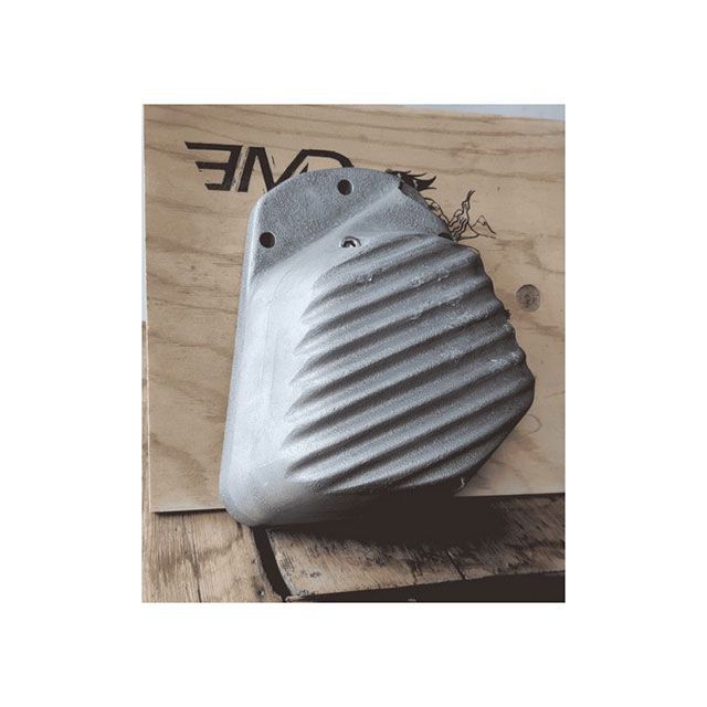 K&W EMD製 1993-1999 ビッグツイン用カムカバー（ブラックカット） CCBT93-BC 部品屋K&W カムシャフト ..