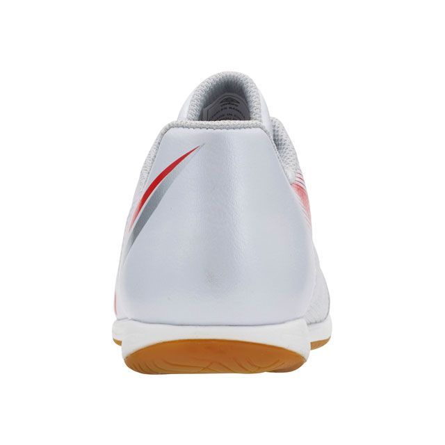 umbro UU4XJB55WR UMBRO やわらかコントロールサッカーシューズIN（Sホワイト／レッド／シルバー） サイズ 21.0cm UU4XJB55WR メーカー在庫あり アンブロ シューズ類 キャンプ