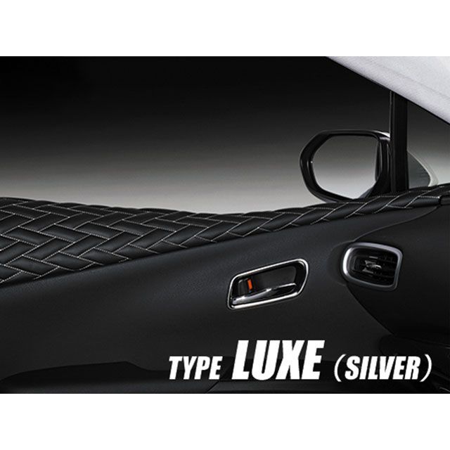 LANBO レザードアパネル Type LUXE 50プリウス（ブラック×シルバー） LUXE-LDP-P50SI LANBO 内装パーツ・用品 車 自動車