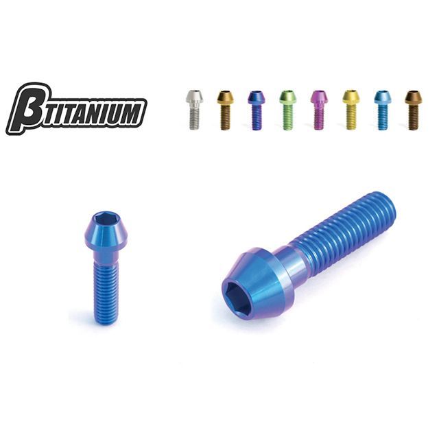 ●メーカー名：ベータチタニウム / βTITANIUM●商品名：ステアリングステムトップボルトキット●仕様：マジョーラブルー（陽極酸化あり） 頭部形状：テーパーキャップ●メーカー品番：BT-STY1-2-TC-MB●JANコード：4573374167106商品の保証は、メーカー保証書の内容に準じます。●入数2本●素材Ti6AI-4V●特徴■陽極酸化処理 チタンの陽極酸化処理とは水溶液中でチタンの表面結晶と酸素とを反応させ酸化被膜【TiO2】を形成させる表面処理です。この状態は表面の数ナノの厚みで酸化被膜が安定しており、ボルトのカジリ、焼付きを予防し、さらに酸化被膜が安定する事により電蝕等に対しての腐食代としても活躍します。 ■ステアリングステムトップボルトキット フロントフォークの保持力を高め、路面への入出力を安定させ、コントロール性の向上に効果を発揮します。●備考製品の大きな特徴はTi-6Al-4Vという合金素材を使用し、Ti-6Al-4Vボルトでは稀な「鍛造」と呼ばれる工法を用い、転造によってネジ部を製作していることです。「鍛造」「転造」を施した製品は、特に重要な引張強度において素材の強度を上回り、ボルトとして最適な品質を保持することを可能としました。過酷なレースシーンにおいて数々の勝利をもたらすなど日本の最先端工業技術においても貢献しています。●ご注意※陽極酸化処理はボルト1本あたり200円（税抜）アップとなります。※TOPの商品写真は陽極酸化処理（マジョーラブルー）を施しております。車種によりボルトの形状、個数が異なります。●写真注意※画像はイメージです。写真と形状が異なる場合がございます。メーカー車種年式型式・フレームNo.その他ヤマハMT-072014-2017ヤマハMT-092013-2016ヤマハXSR9002016-2017ヤマハYZF-R1/M2009-2014 / 2015-2017ヤマハYZF-R252014-2017ヤマハYZF-R62006-2016※商品掲載時の適合情報です。年式が新しい車両については、必ずメーカーサイトにて適合をご確認ください。