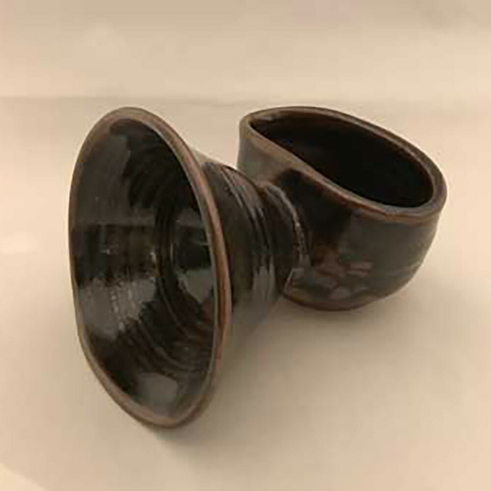 木暮陶句郎の伊香保焼 陶スピーカー 小 黒 沖縄・離島送料別 スマートフォンスピーカー 伊香保焼 レトロ 蓄音機 陶器 手作り インテリア スマホ置き おしゃれのサムネイル