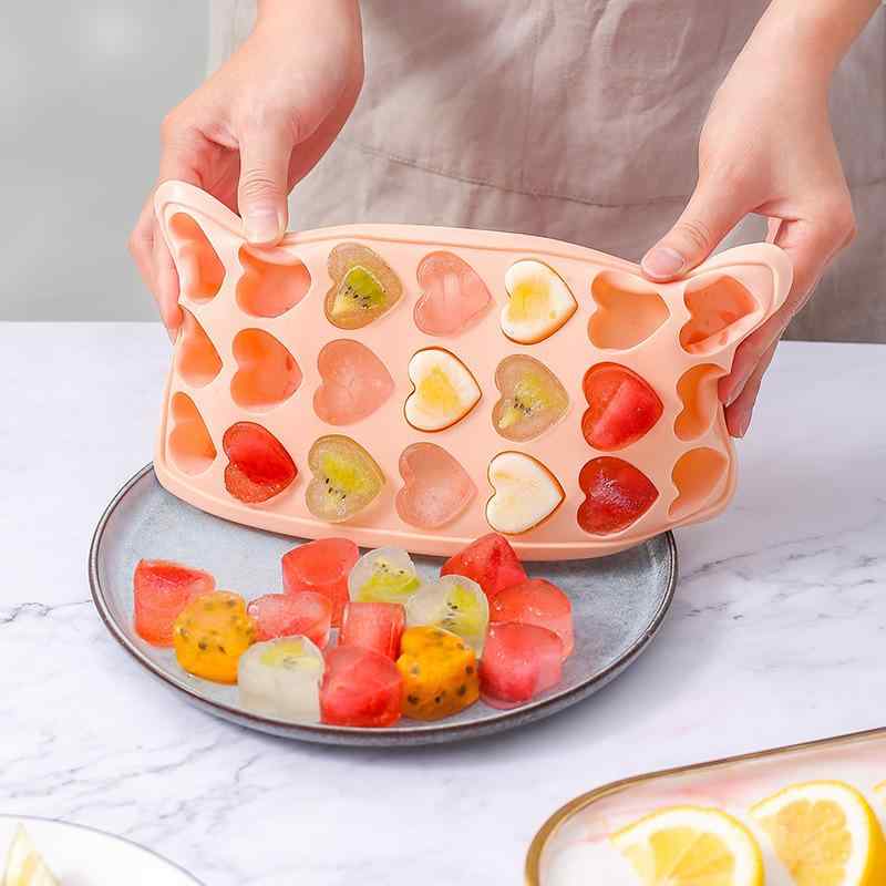 乐天商城 - 製氷皿 シリコン 蓋付き 21個取り ハート型 丸型 四角型 おしゃれな アイストレー 抜きやすい 氷 アイスキャンディメーカー ウィスキー