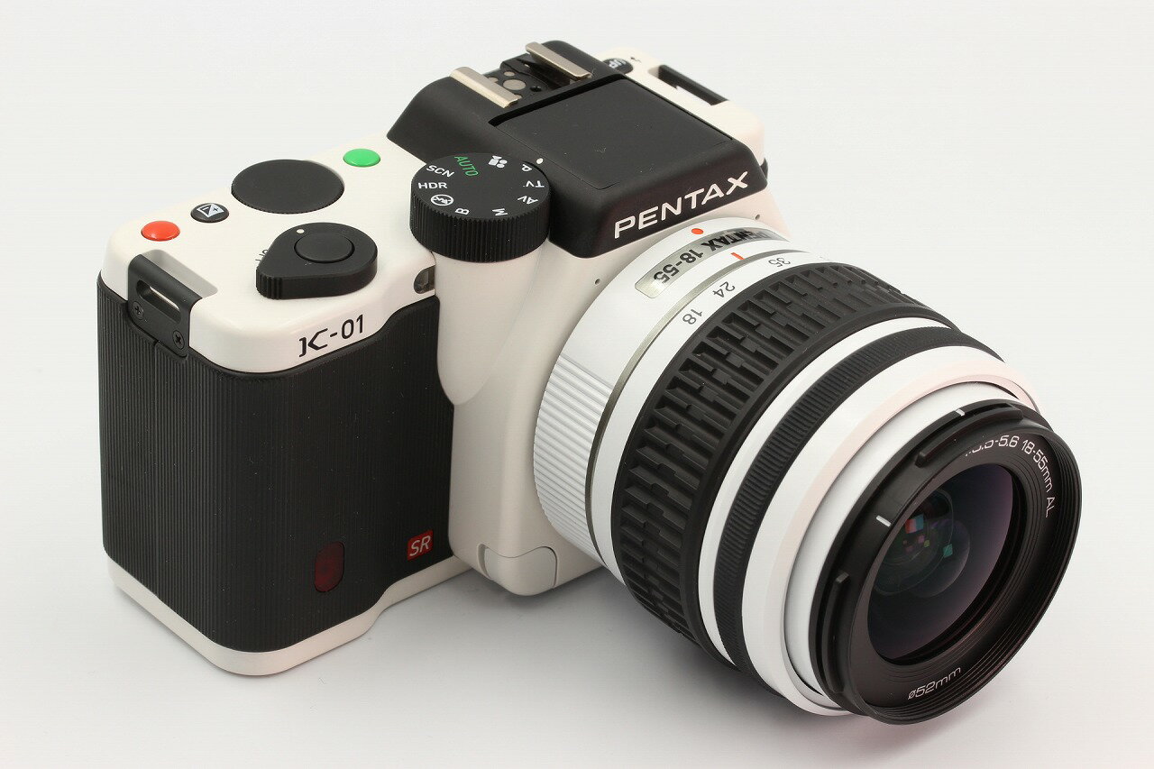 【中古品】PENTAX K-01 ズームレンズキット ホワイト×ブラック ペンタックス リコー ★バッテリーなし★