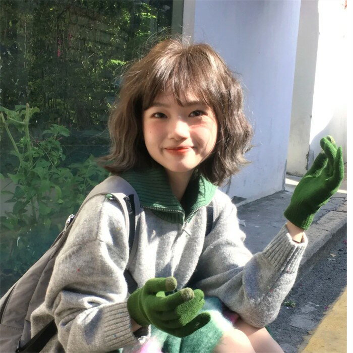 フルウィッグ ショート レディース ふんわり前髪 前髪あり 原宿風 かつら ぱっつん前髪 コスプレ 可愛い コスチューム 仮装 大人用 イベント 学園祭 文化祭 変装