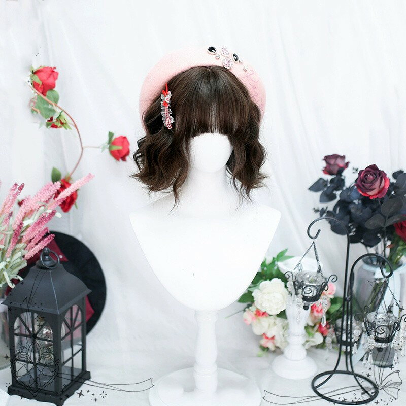 樂天商城 - ウィッグ ボブ ミディアム 自然 可愛い フルウィッグ ウェーブ カール パーマ ゆるふわ ブラウン 茶髪 前髪ぱっつん ロリータ ロリィタ レディース かつら コスチューム コスプレ 仮装 大人 おしゃれ 普段使い 日常使い イベント 学園祭 演劇 舞台 学芸会 文化祭 ハロウィン