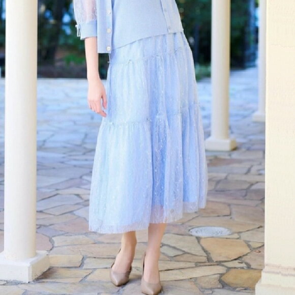 Rakuten - スーパービューティー ギャザースカート レース素材 2413003 ブルー 2024年春夏 オーラボー 大人かわいい服 ミセス キレイメ レディース アパレル 女性 M L LL 30代 40代 50代 60代 大人スタイル 若見え 洋服 服 上品【お買い物マラソンポイントアップ】