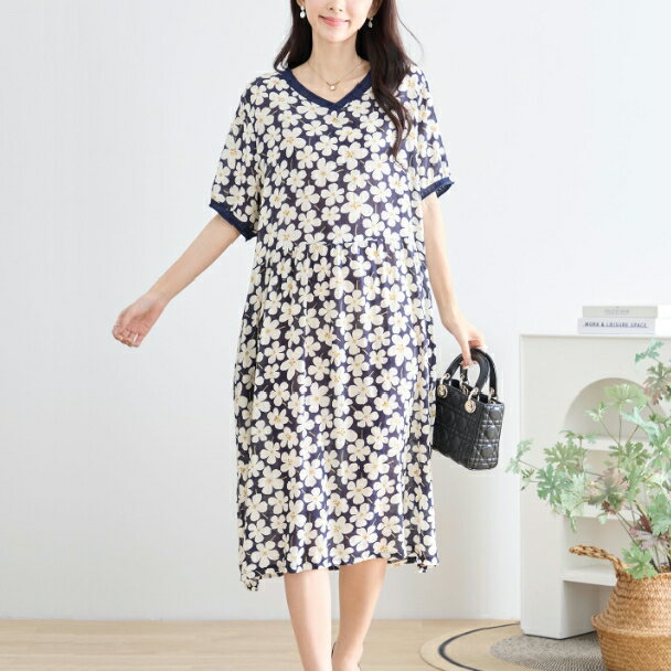 Rakuten - ワンピース Vネック フラワープリント コットン N82-362 TRUBE M L フリー 大人可愛い ミセス fmsd キレイメ 普段着 おしゃれ着 デイリーファッション 大人スタイル 婦人服 可愛い服 30代 40代 50代 60代 洋服 レディース 上品【お買い物マラソンポイントアップ】