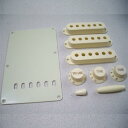 【30日までポイントUP】Montreux ピックアップカバー Strat Vintage Yellow parts set 462