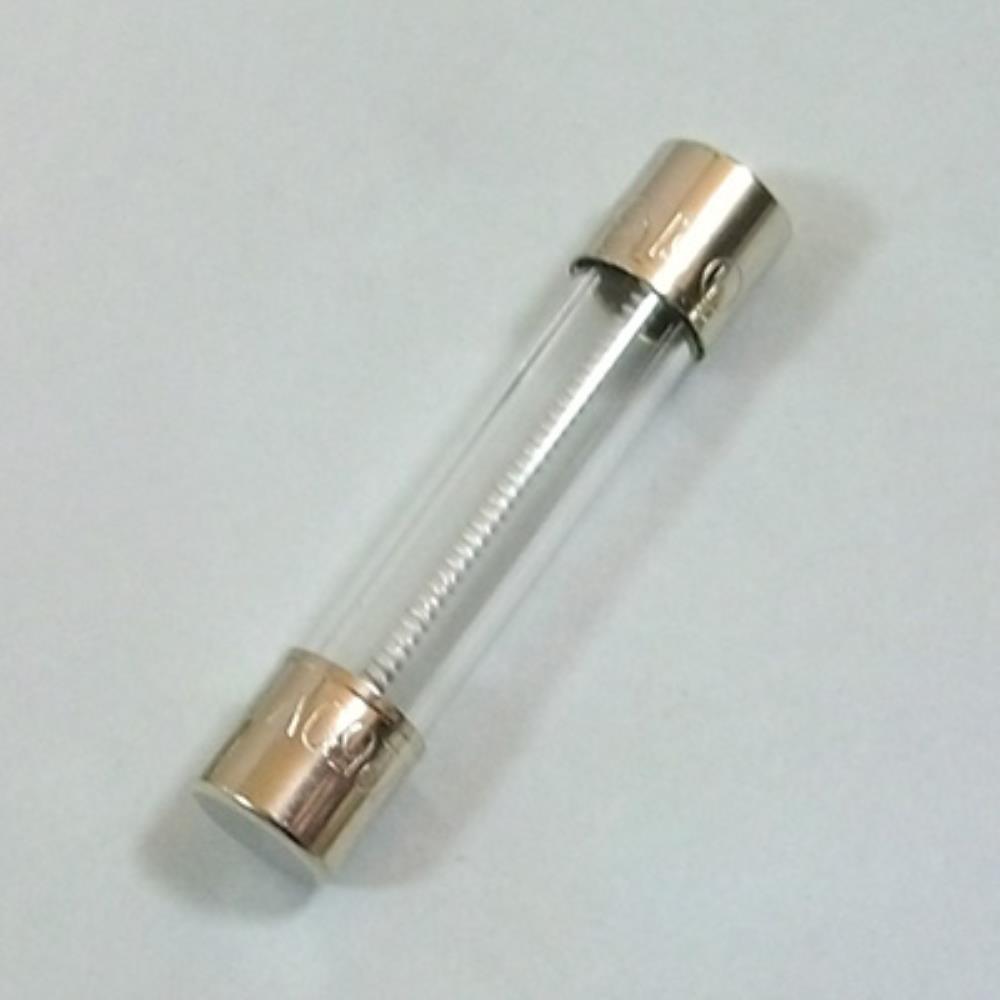 Other - Montreux 電子部品 Slow Blow Fuse 3A 9198