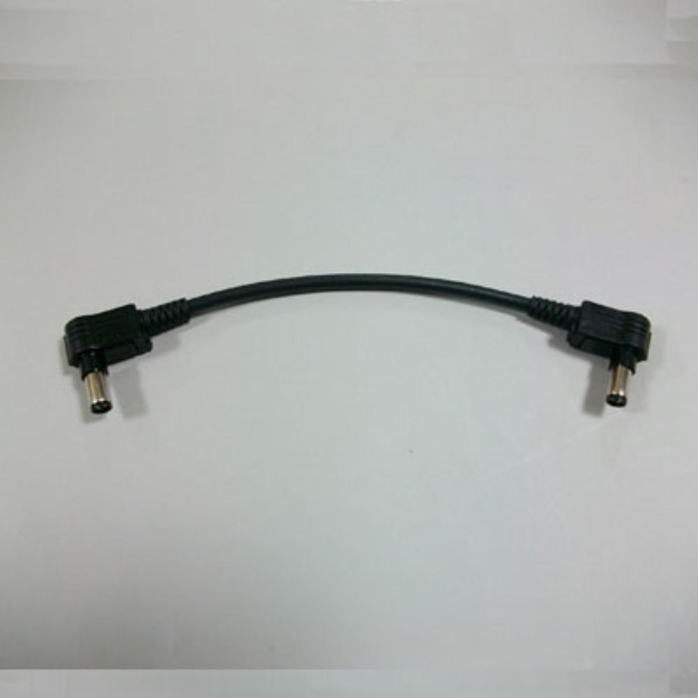 線材にBelden #8218、DCプラグには外径5.5ミリ、内径2.1ミリの日本製を使用した、ハイクオリティなDCケーブルです。国内で完全ハンドメイドされております。