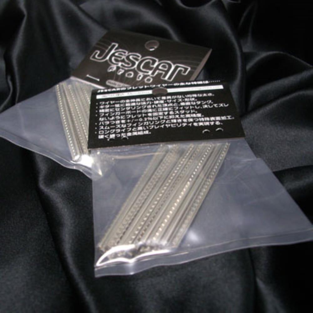 2.54 X 1.30 mm 2ポンドの長さ：約25m。 硬度は約HV300となっております。