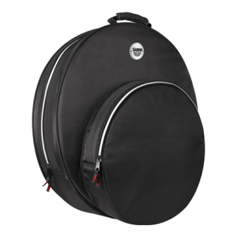 Fast 22 Cymbal Bag 最大 22 インチのシンバルが入ります。フロントポケットは最大 14 インチのシンバルが収まります。