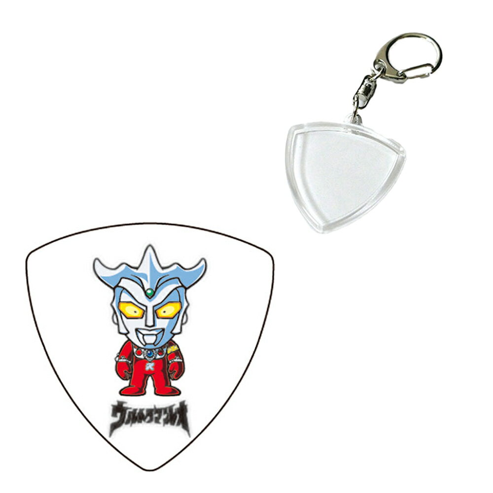 ハメパチとウルトラマンピックのセット商品です！ ハメパチを使ってピックをキーホルダーやアクセサリーの様にどこにでも持ち運び出来ます。 日本アニメーション監修のもと、作られたオフィシャルギターピック。 1986年から連載され今や国民的なアニメとなった、ちびまる子ちゃん。円谷プロ監修のもと作られたオフィシャルギターピック 1966年に放送が開始され、現代まで人々に愛されているウルトラマンシリーズ。 歴代のウルトラヒーローを33種類、ギターピックで再現しました。どの世代も心踊る一品です。さあ、どれにしますか？ ■厚み：1.0 ■素材：PVC 様々な、キャラクターデザインとシリーズを用意した、全29種類のピックが全国の楽器販売店及びWEBショップで販売開始されます。